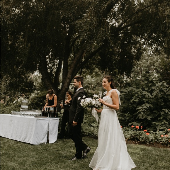 Custom made wedding dress size 6-8 - Picture 4 of 9